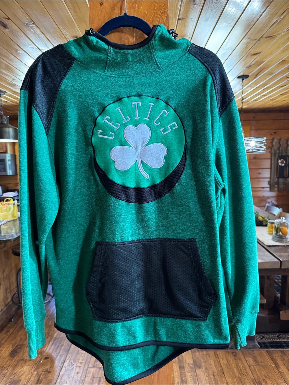 Men’s Boston Celtics Green Pullover Hoodie Sweatshirt